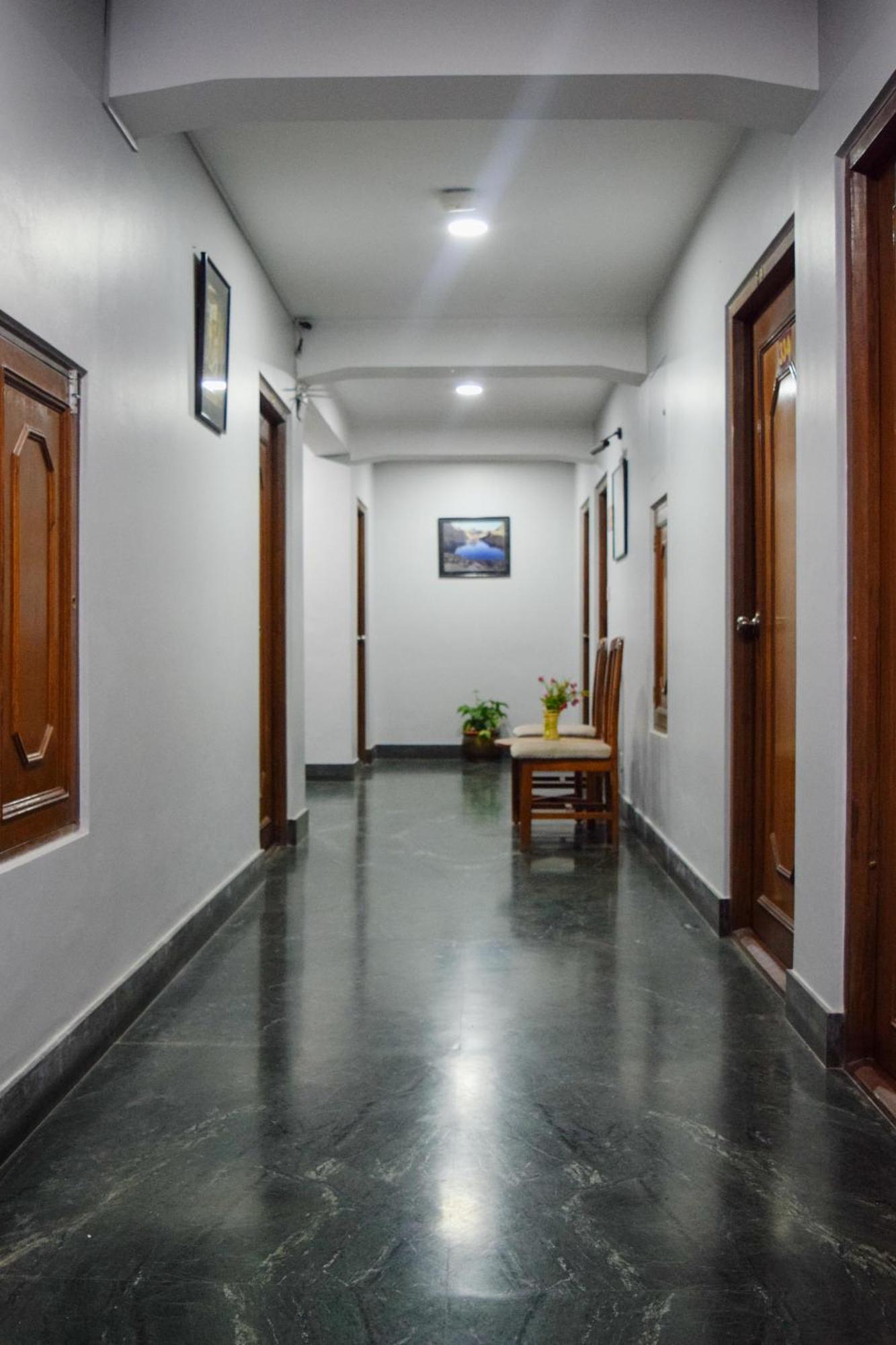 Kathmandu Prince Hotel Buitenkant foto