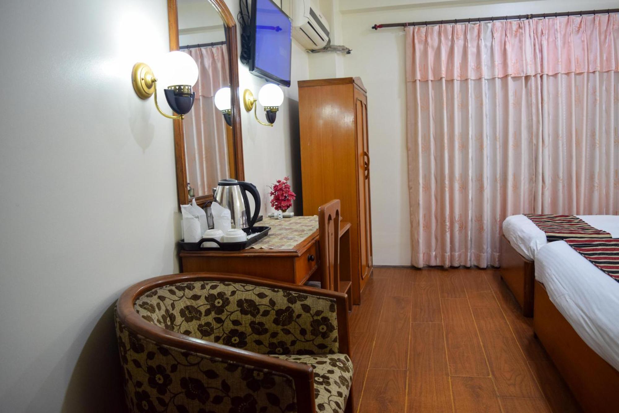 Kathmandu Prince Hotel Buitenkant foto