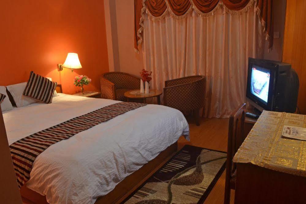 Kathmandu Prince Hotel Buitenkant foto